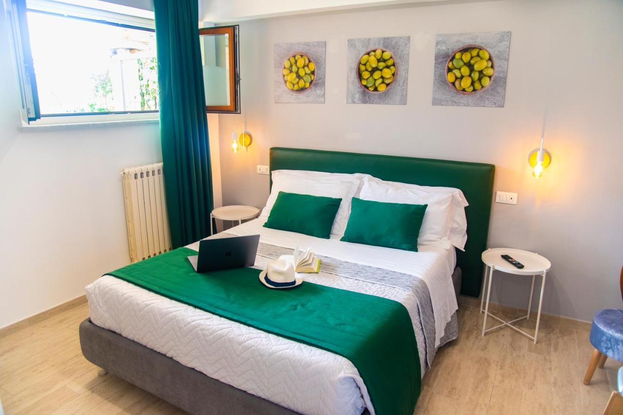 On' Michele Guest House Sorrento Exterior foto